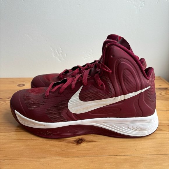 nike Hyperfuse basketball shoes | Sz 10 - Picture 5 of 15